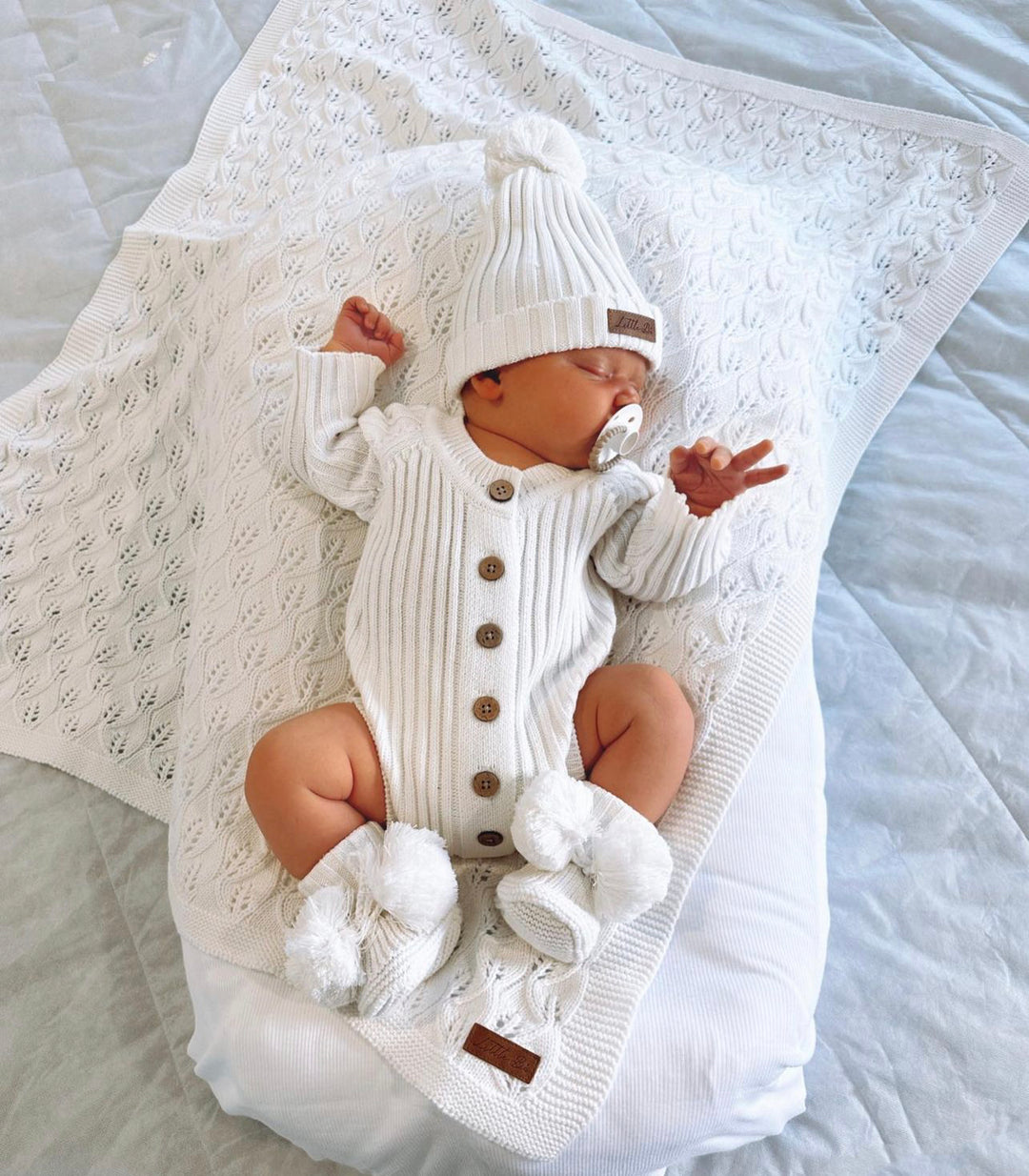 Little B's Nursery | Knit Ribbed Baby Booties - Milk