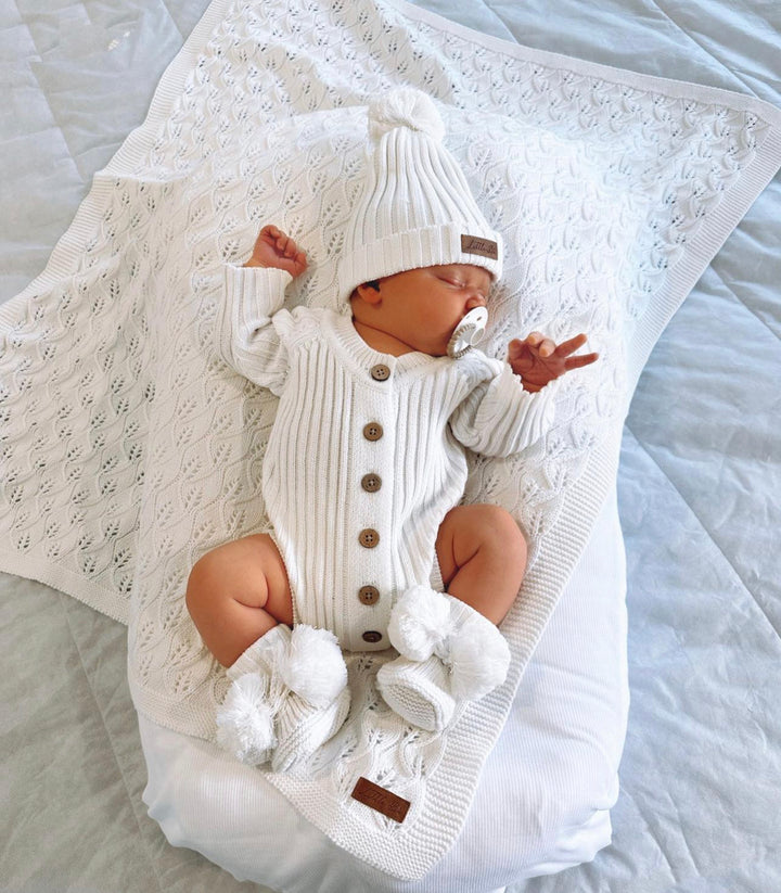 Little B's Nursery | Knit Ribbed Baby Booties - Milk