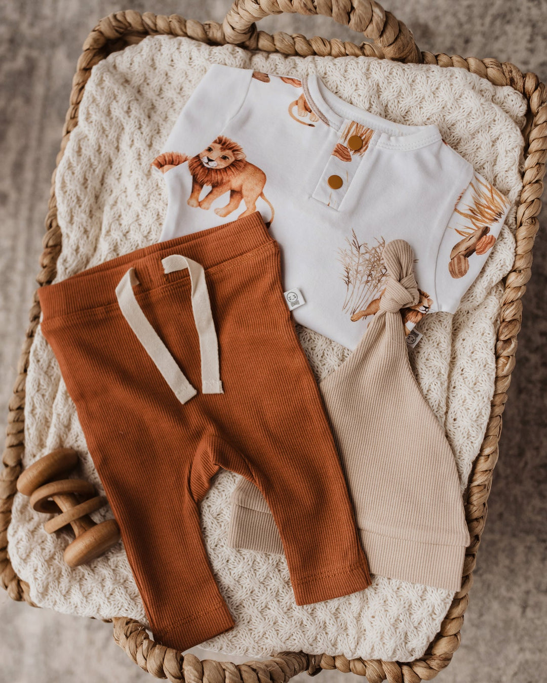 Lion Organic Long Sleeve Bodysuit
