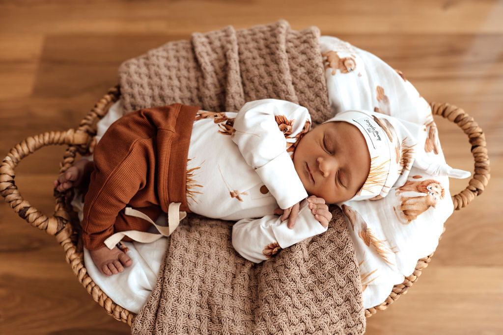 Lion Organic Long Sleeve Bodysuit