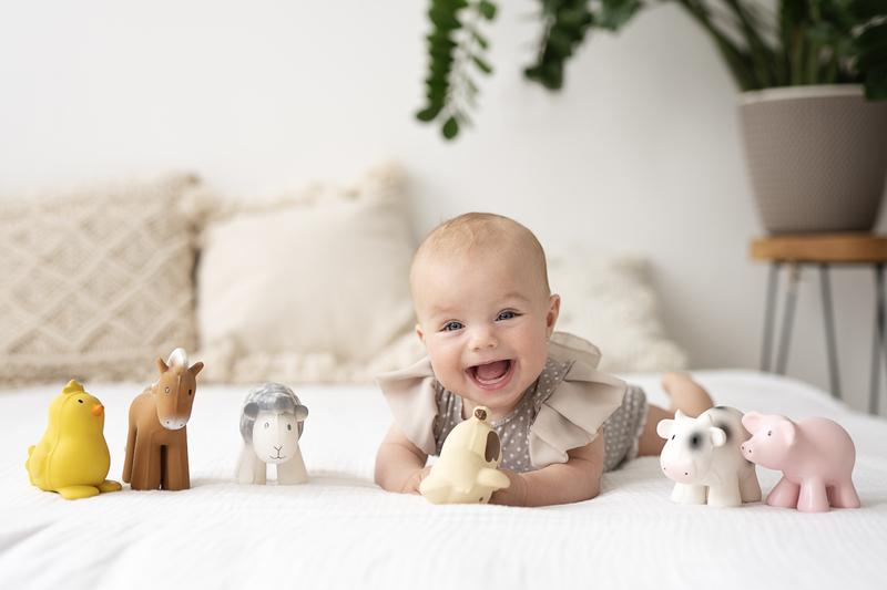 Tikiri Rubber Teether - Sheep