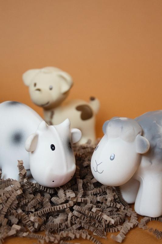 Tikiri Rubber Teether - Sheep