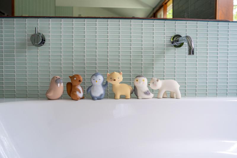 Tikiri-Tikiri-Teether-Arctic-Polar-Bear-Tutu-Irresistible