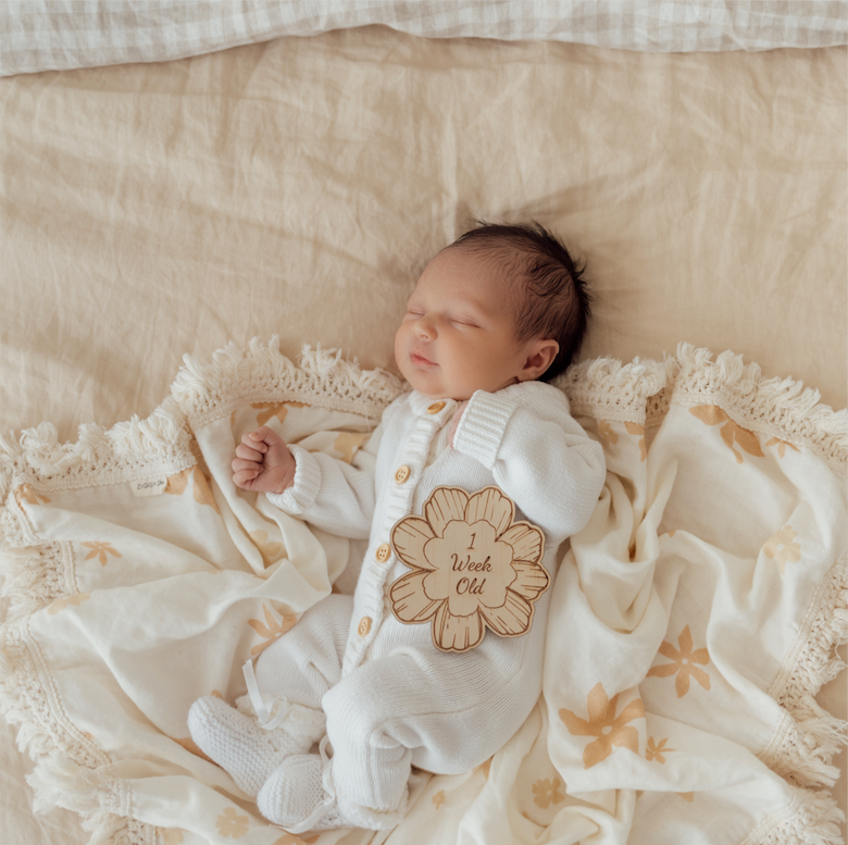 Newborn baby 2024 wrapping cloth online